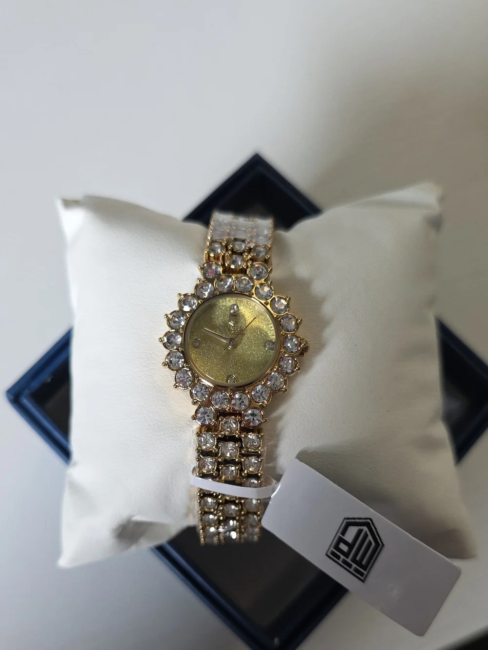 323. Montres Prestige X Invicta Women's Watch - 26mm. Gold (MPW-0225)